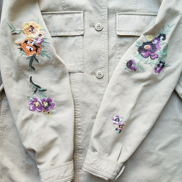 NWT Levi's embroidered jacket - Picture 2 of 5